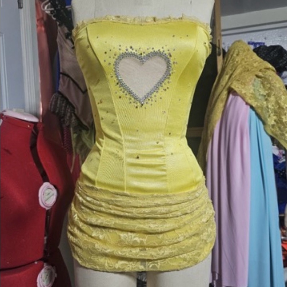 Custom-Made Sabrina Carpenter Inspired Costume- Yellow Heart Embellished Dress